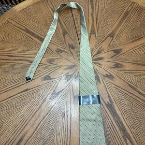 Brand New w/ Tags Van Heussen